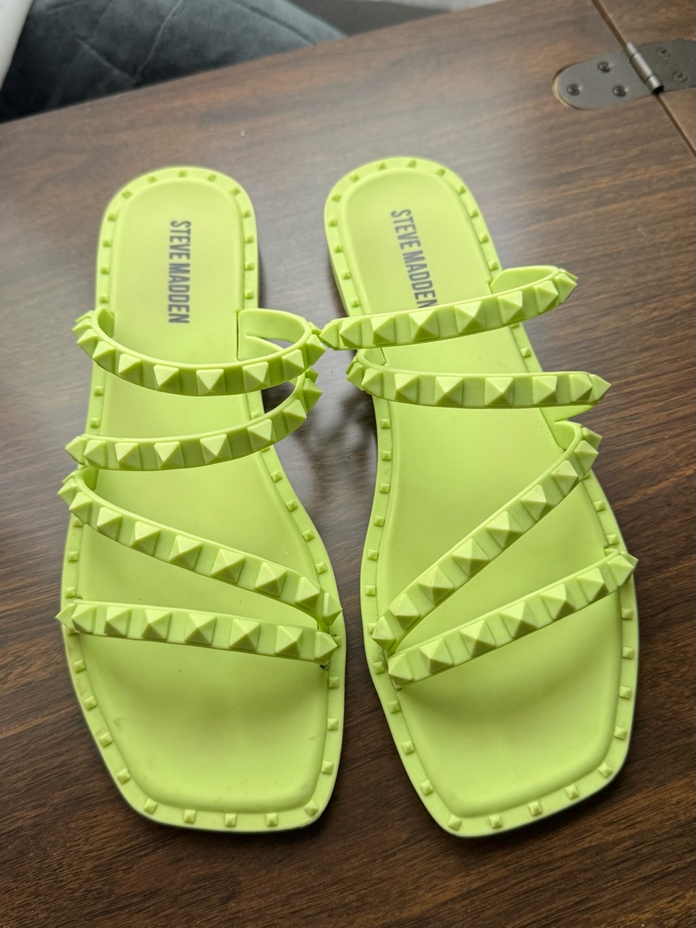 Steve Madden Neon Lime Pyramid Stud Multi-Strap Slide Sandals - Picture 1 of 3